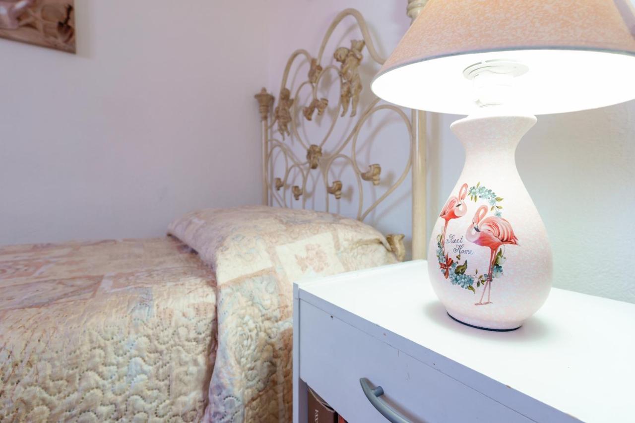 B&B Pothos - Eng Ita - Air Conditioning Wi-Fi Fridge Netflix Local Guide - Aria Condizionata, Frigo, Internet, Guida Locale Кальярі Екстер'єр фото