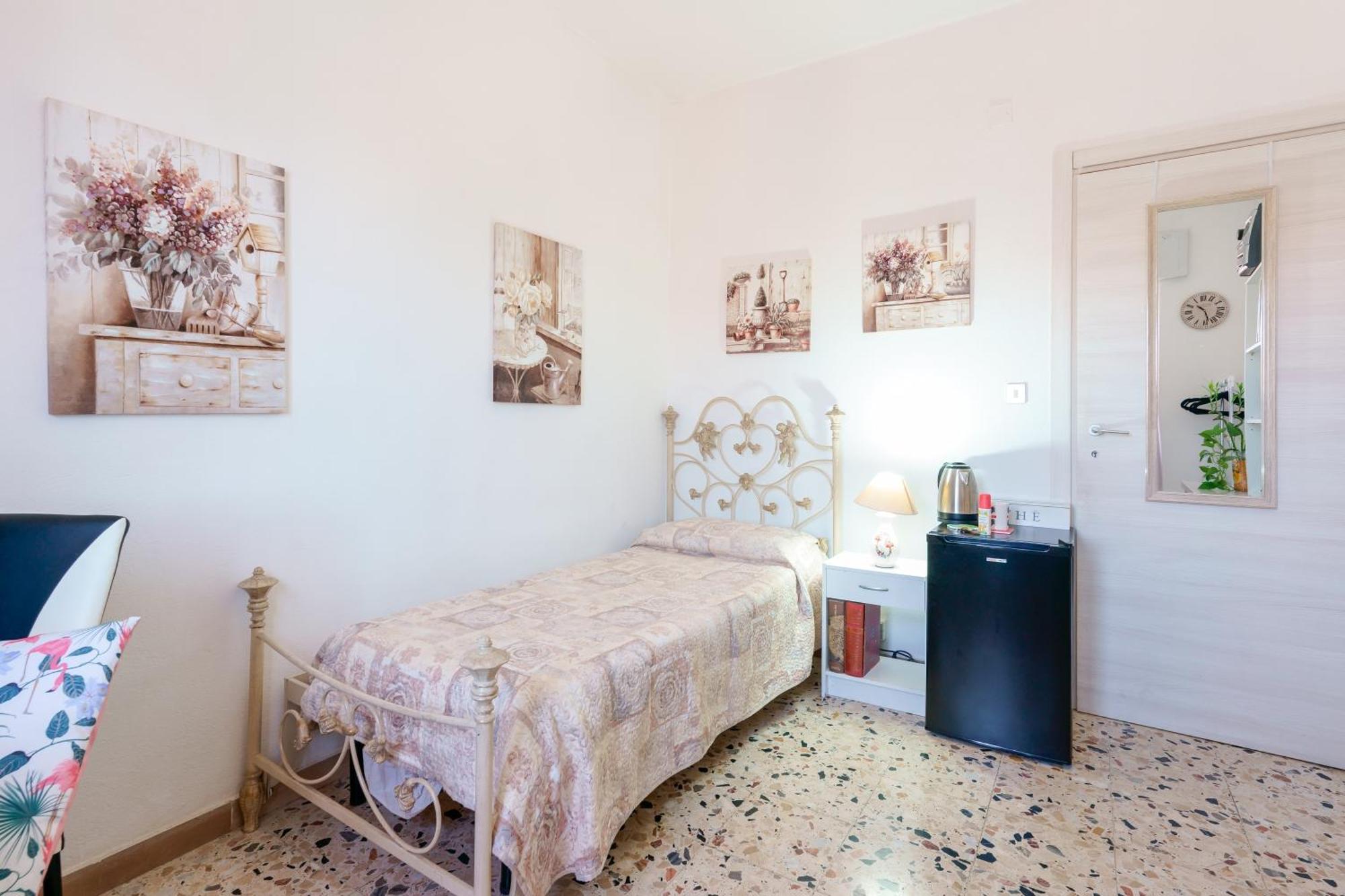 B&B Pothos - Eng Ita - Air Conditioning Wi-Fi Fridge Netflix Local Guide - Aria Condizionata, Frigo, Internet, Guida Locale Кальярі Екстер'єр фото