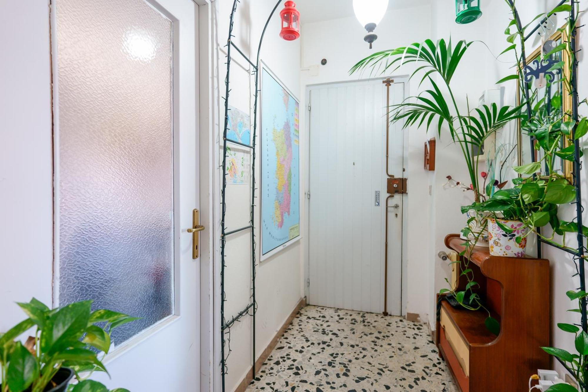B&B Pothos - Eng Ita - Air Conditioning Wi-Fi Fridge Netflix Local Guide - Aria Condizionata, Frigo, Internet, Guida Locale Кальярі Екстер'єр фото